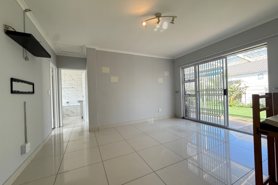 To Let 2 Bedroom Property for Rent in Sunningdale Western Cape
